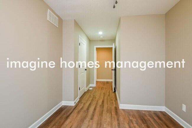 Foto del edificio - Large 3 Bedroom Single Family Home in Olms...