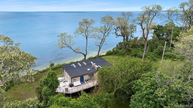 Building Photo - 31059 Middle Rd