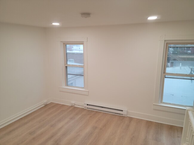 Foto del edificio - 254 E Ross St