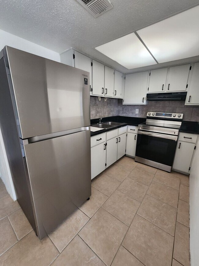 Foto del edificio - 1 Bedroom / 1 Bathroom Apartment Home  ** ...