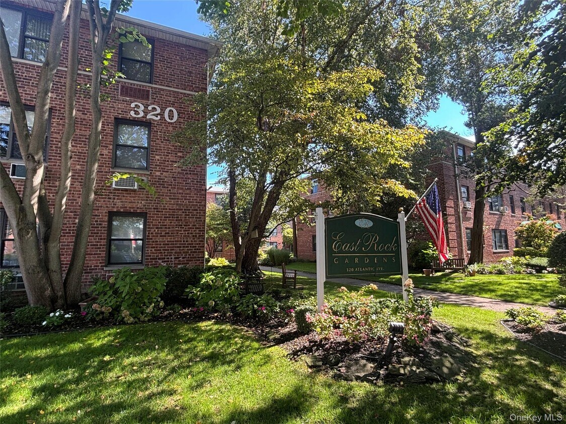 Foto principal - 320 Atlantic Ave