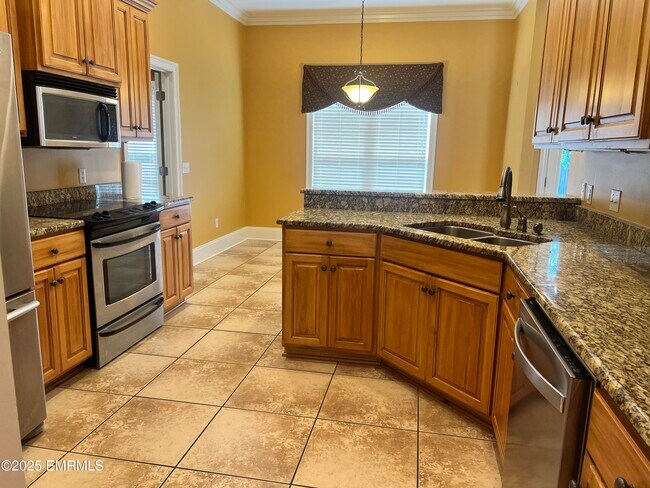Foto del edificio - 8360 Ole Cobblestone Dr