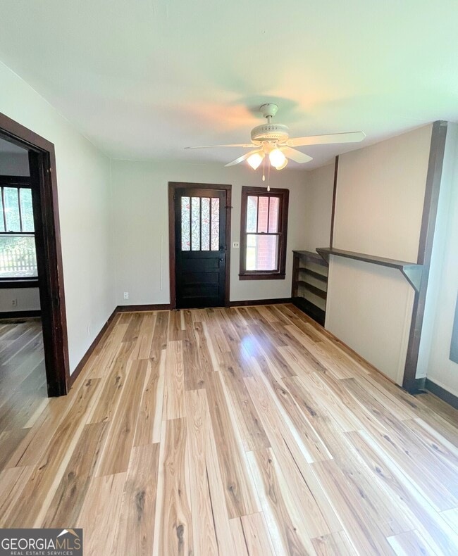 Foto del edificio - 308 Austin Ave