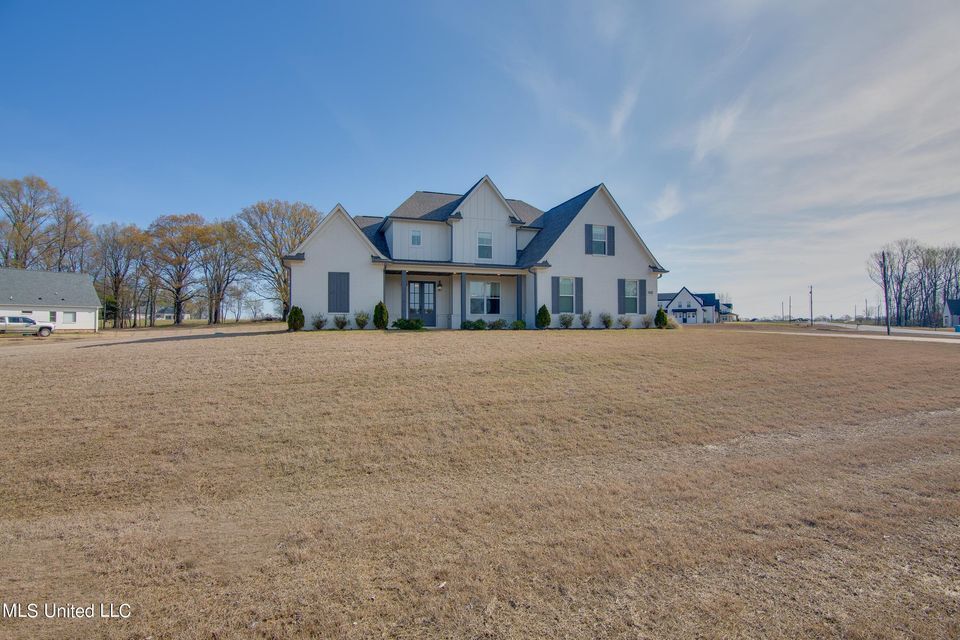 Foto principal - 4619 Pierce Dr