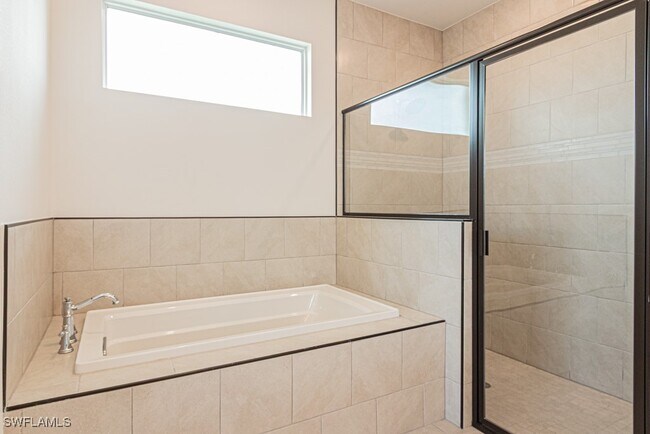 Foto del edificio - 4155 NW 38th St