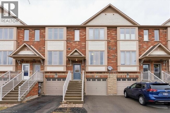 Building Photo - 65 Willow Ln