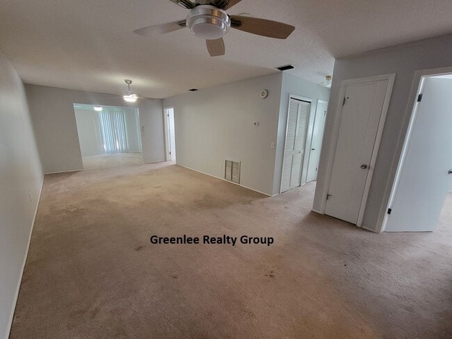 Building Photo - 2 Bed/2 Bath Condo in 55+ Community – Pool...