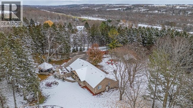 Building Photo - 434869 Zorra Line