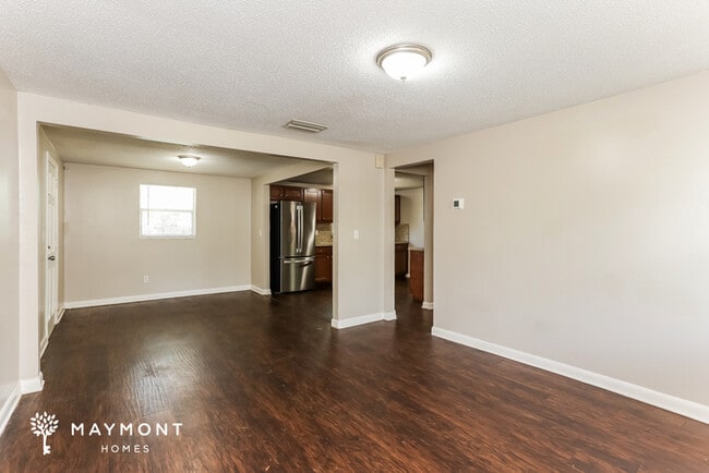Building Photo - 6019 Verdes Rd