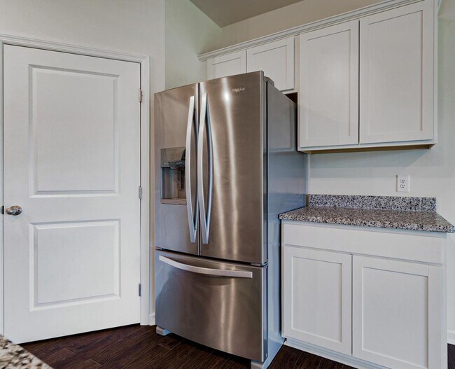 Photo - 8440 Raspberry Wy House