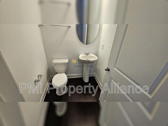 Foto del edificio - 443 Diamond Dove Cv