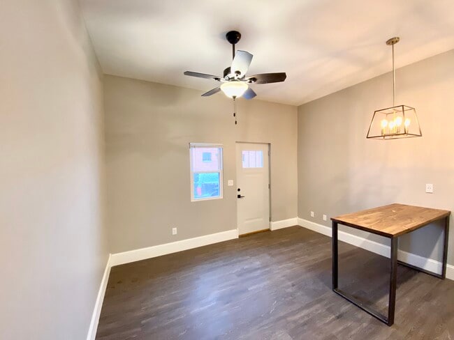 Building Photo - Iron Horse Flats