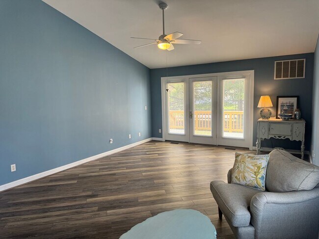 Foto del edificio - 8013 Bridgepointe Dr