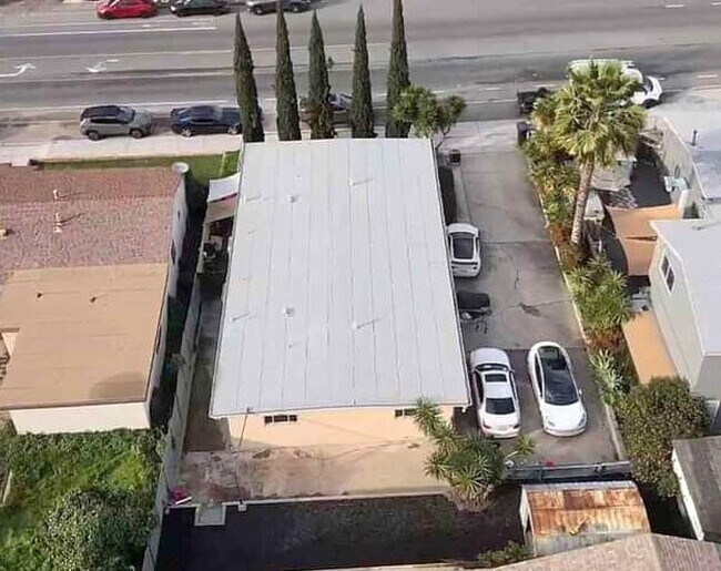 Building Photo - 8075 Palm St