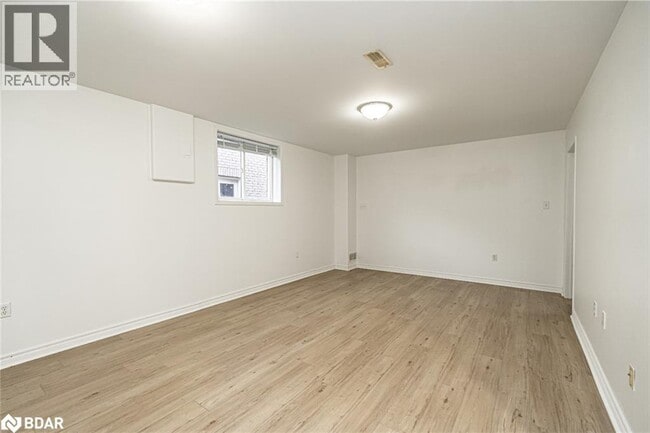 Building Photo - 49 Forest Dale Dr
