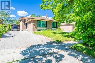 Building Photo - 110 Marcella St