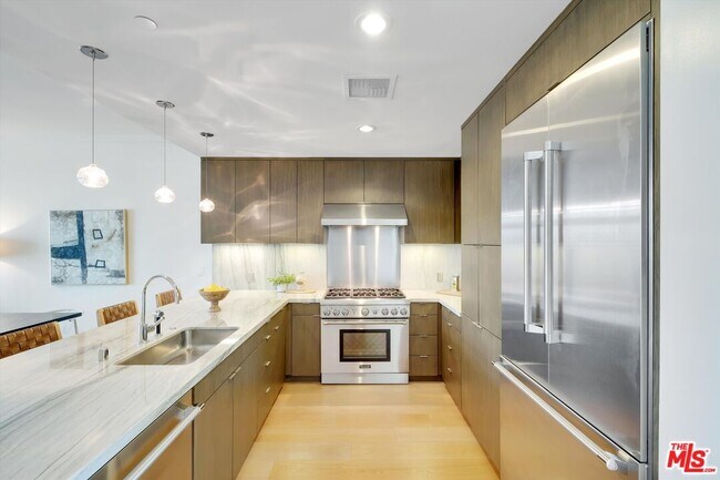 Foto del edificio - 1705 Ocean Ave