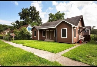 Building Photo - 2721 Virginia St