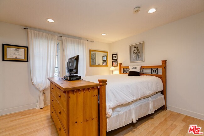 Foto del edificio - 2370 Brookshire Ln