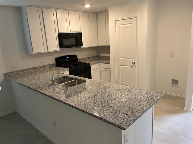 Building Photo - 1208 Ashwood Dr