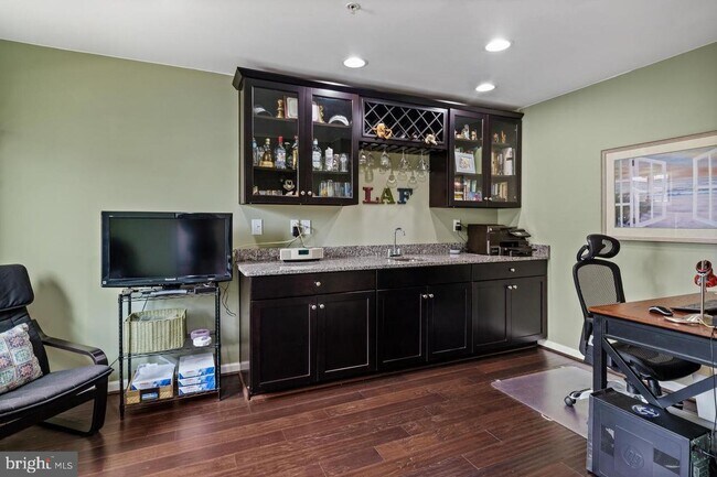 Foto del edificio - 207 Quarry Point Rd