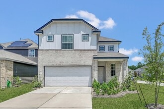 Building Photo - 2237 Raider Dr
