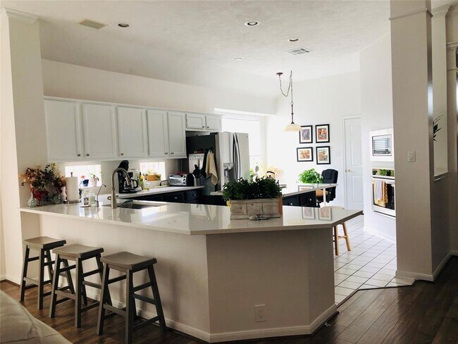 Foto del edificio - 3402 Plymouth Pointe Ln