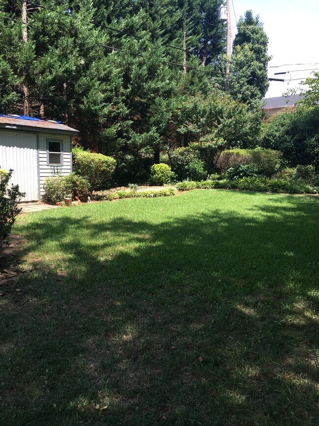 Foto del edificio - Greenville, 2BD/1BA, 1100SF