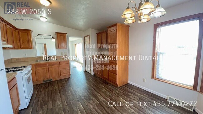 Foto del edificio - 288 W 2050 S