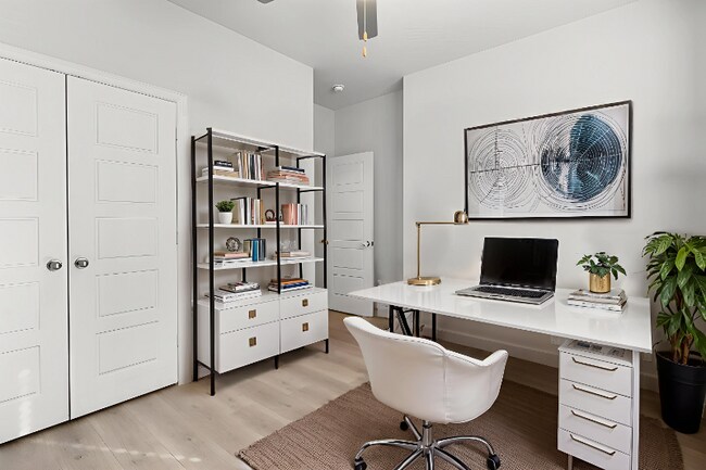 Building Photo - 4117 Mockingbird Ln