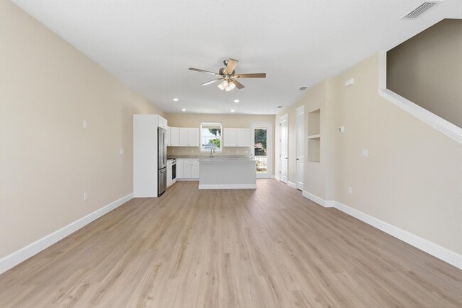 Foto del edificio - 216 S Florida Ave