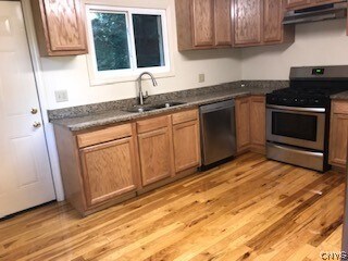 Building Photo - 131 Houston Ave