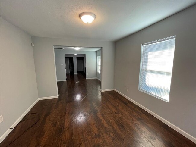 Foto del edificio - 4206 Shelby Cir