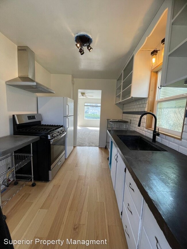 Building Photo - 2 br, 1 bath House - 408 W Owyhee Ave.