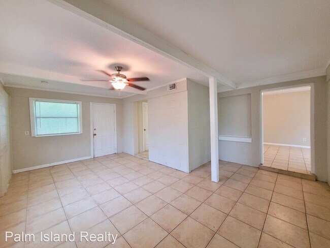 Foto del edificio - 2 br, 1 bath House - 8 Delaware St
