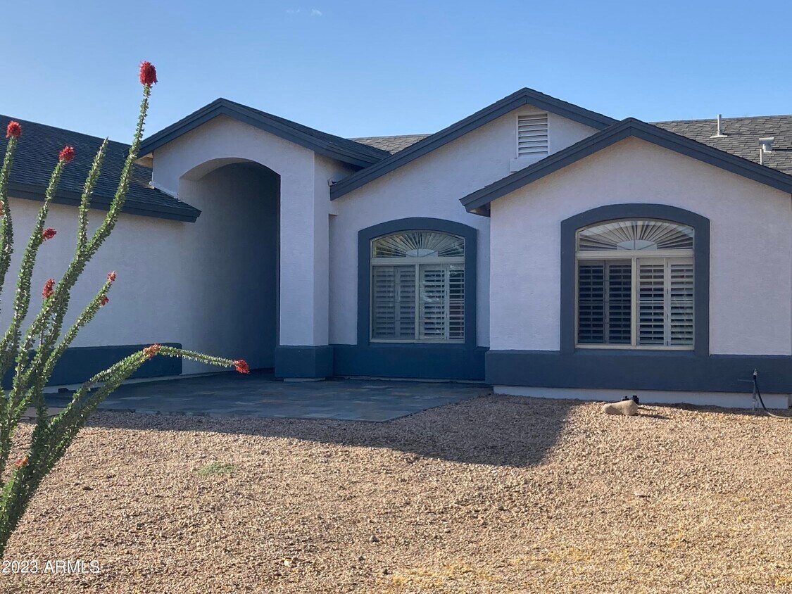 Foto principal - 38030 N 23rd Ave