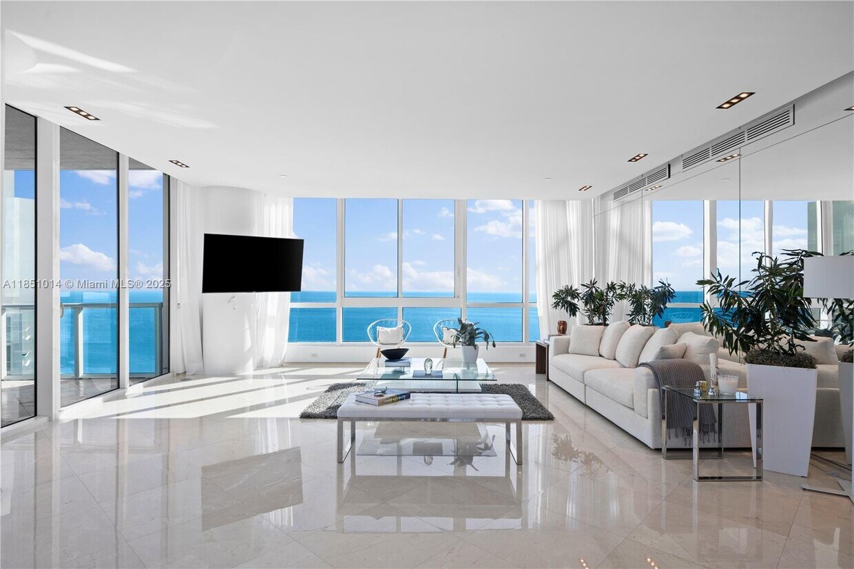 Foto principal - 100 South Pointe Dr