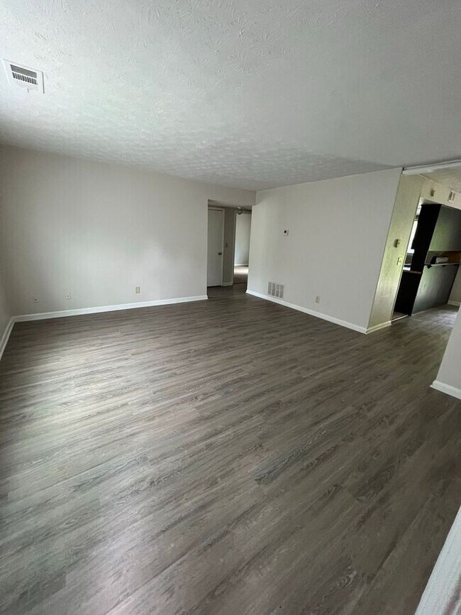 Foto del edificio - !!!WARNING: AVOID SCAMS CONFIRM RENTAL AT ...