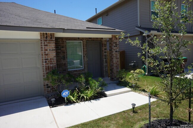 Foto del edificio - 3327 Stoney Knoll