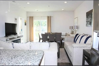 Building Photo - 3528 Bells Lk Cir