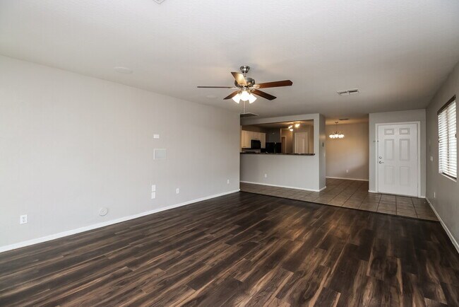 Foto del edificio - 2910 S 80th Ave