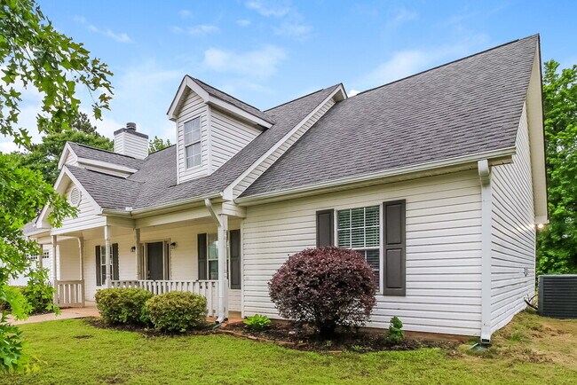 Foto del edificio - 25 Woodland Dr