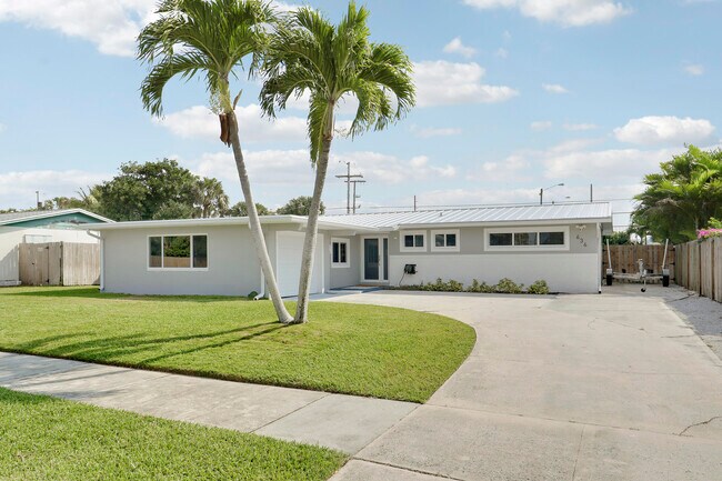 Foto del edificio - 636 Eastwind Dr