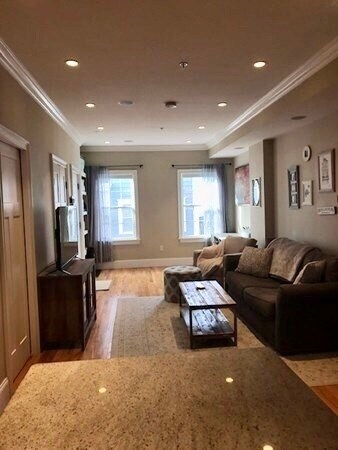 Foto del edificio - 252 Gold Street Unit 1