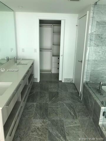 Foto del edificio - 3131 NE 7th Ave