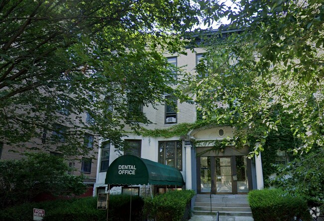 Building Photo - 1247 Beacon St