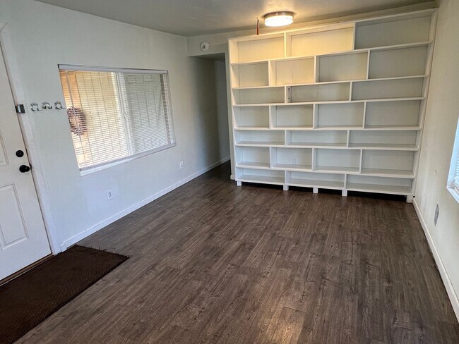 Foto del edificio - 3 bedroom in Dimond Estates