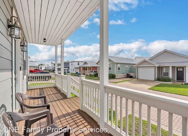 Building Photo - 3 br, 3 bath House - 311 Raven Ln