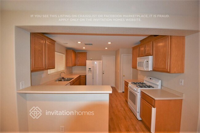 Building Photo - 532 Caribbean Palm Dr