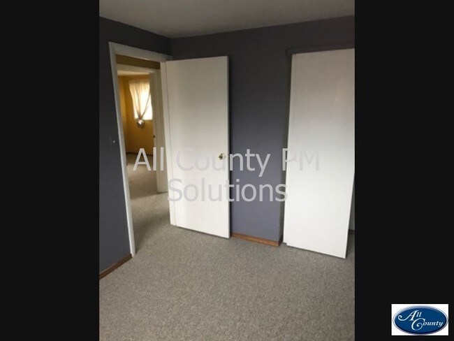 Foto del edificio - 18W185 Kirkland Ln